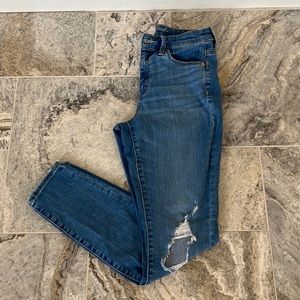 Universal Thread Distressed Skinny Jeans